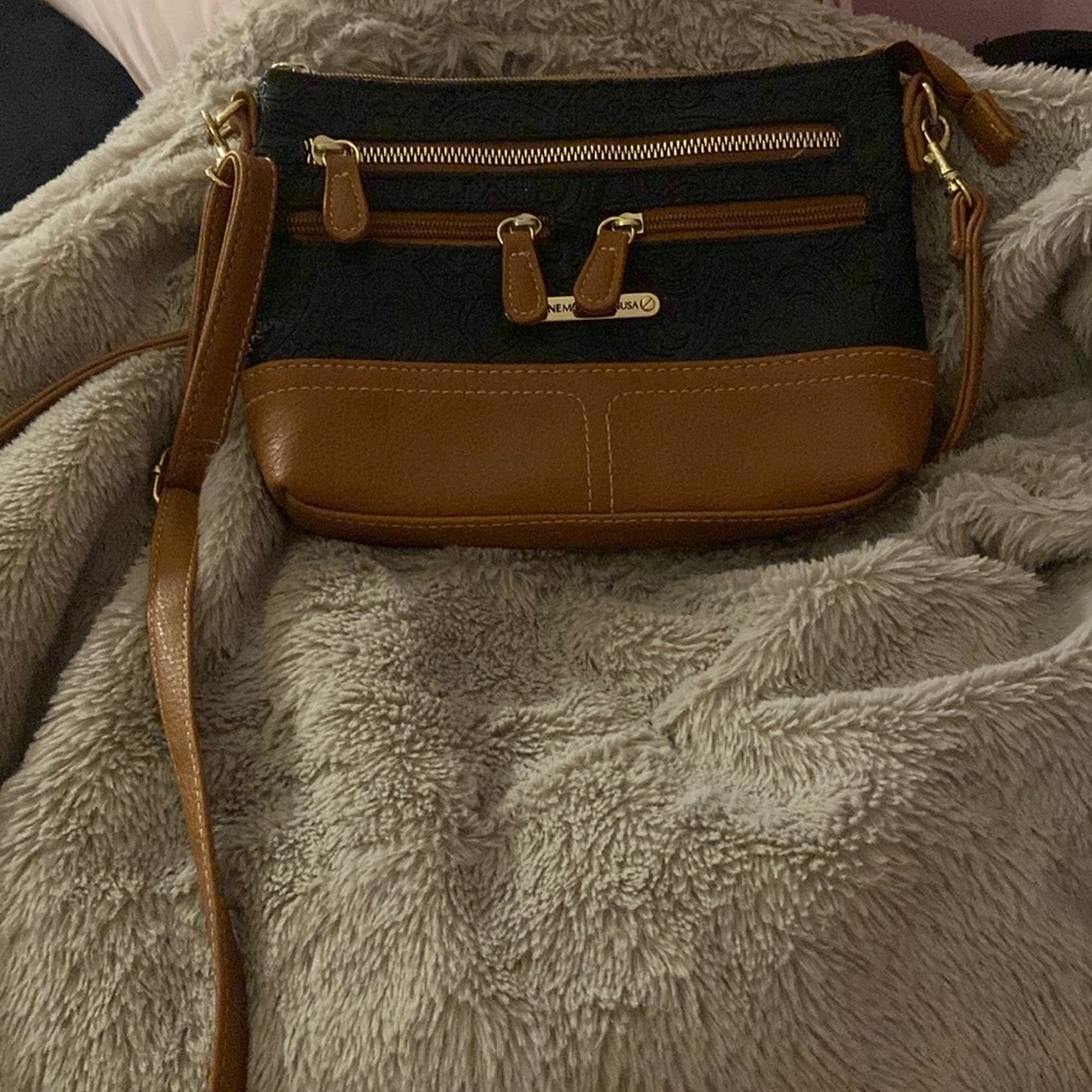BLACK AND BROWN SHOULDER BAG